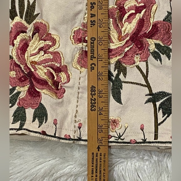 ❌SOLD❌Carmen Couture Embroidered Coat JWLA Time For Me Style - Picture 8 of 10